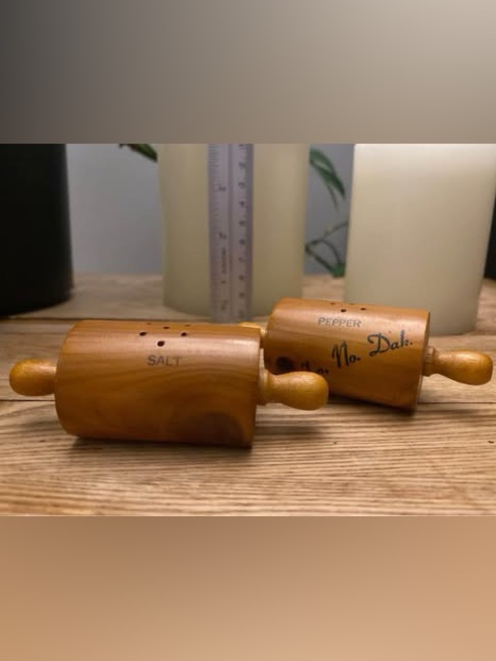 Vintage Rolling Pin Wooden Salt & Pepper Shakers Fessenden North Dakota Souvenir